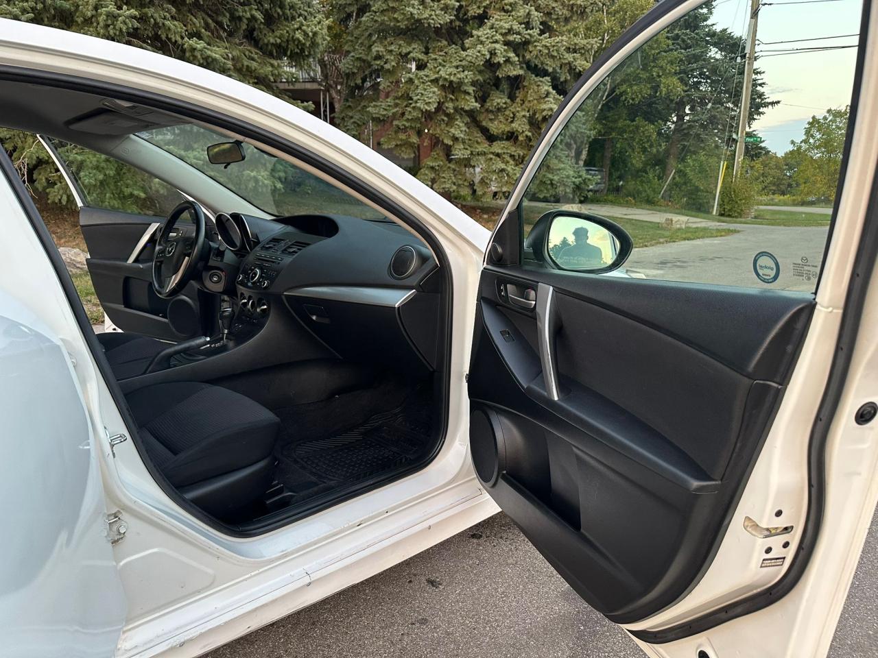 2013 Mazda MAZDA3 GS-SKY - Photo #28