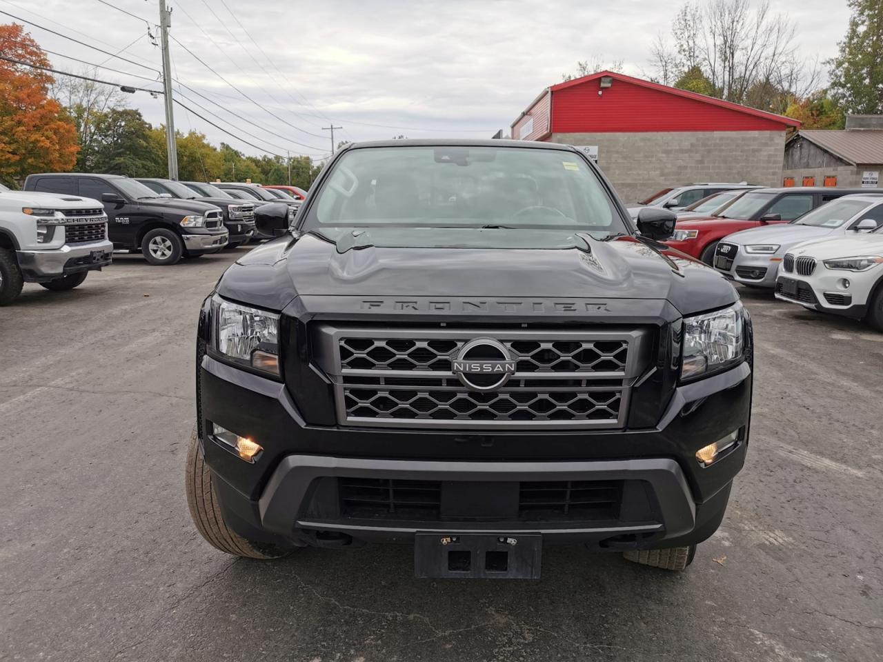 2022 Nissan Frontier SV - Photo #8