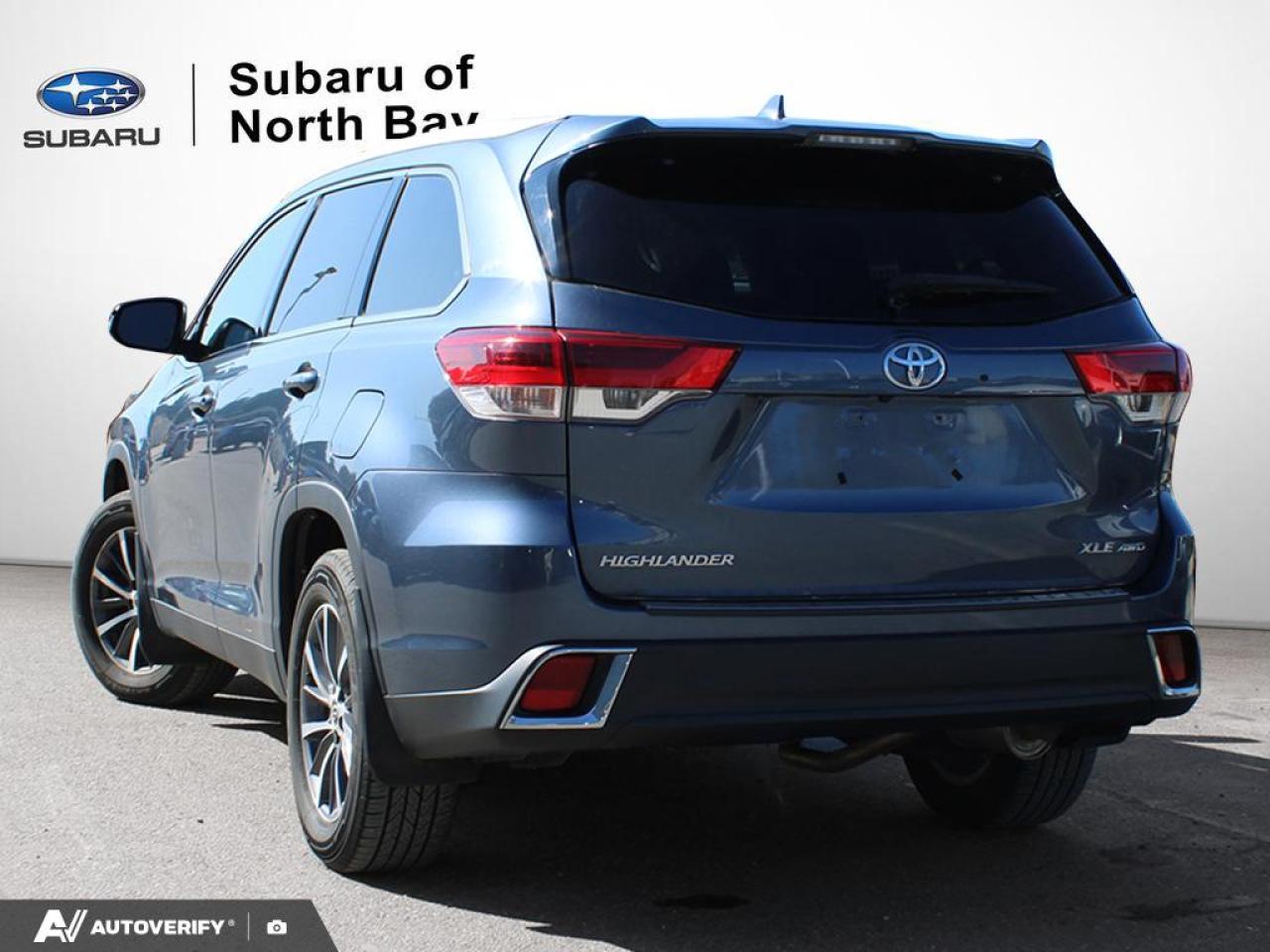 2019 Toyota Highlander XLE Photo3