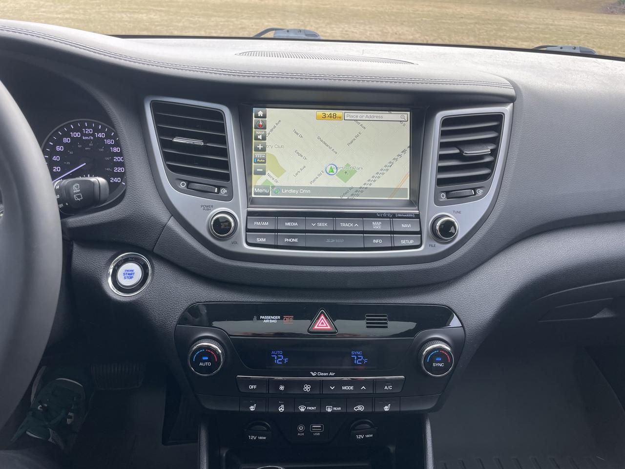 2017 Hyundai Tucson Luxury AWD *Leather/Sunroof/Navigation Photo