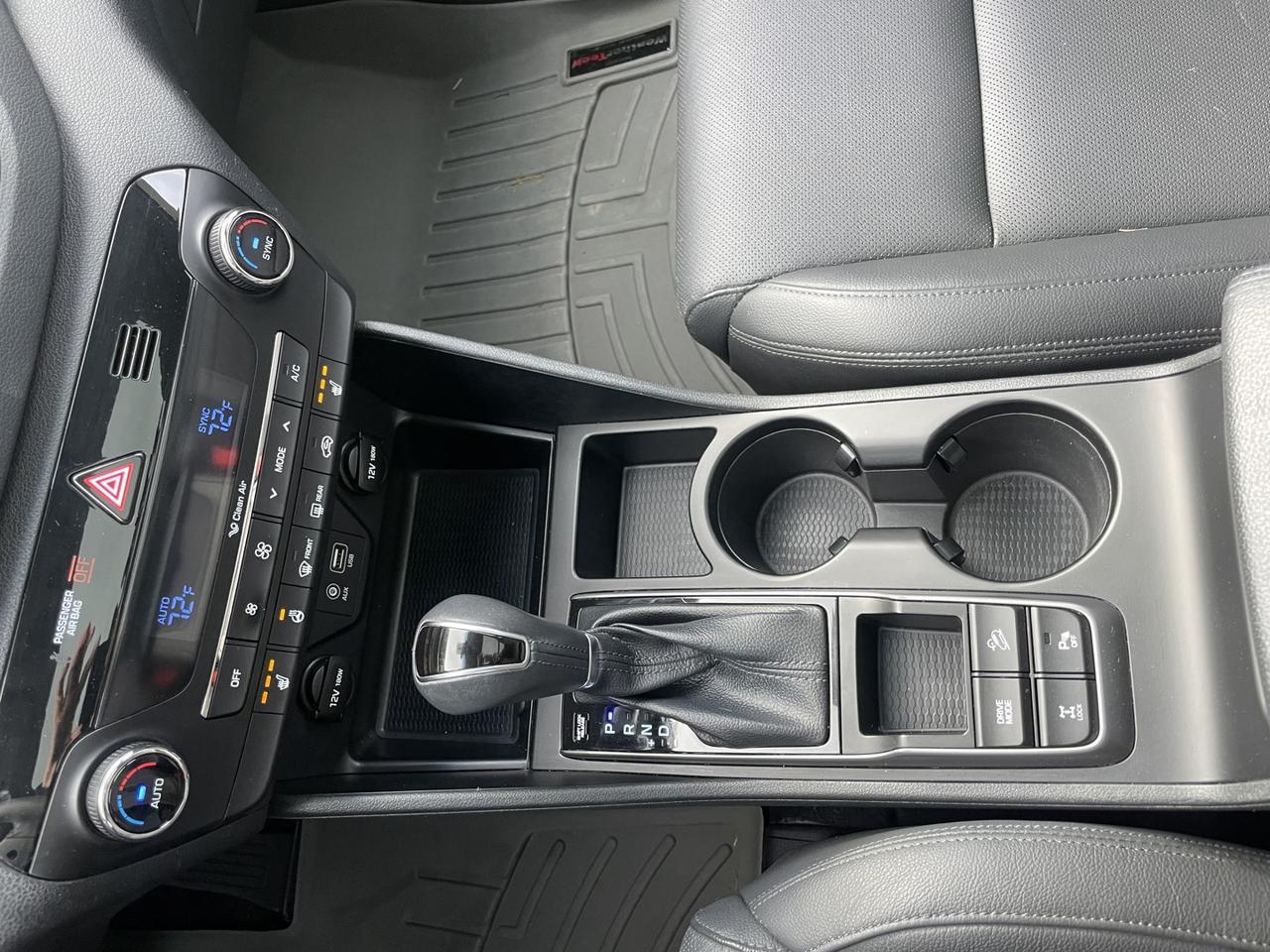 2017 Hyundai Tucson Luxury AWD *Leather/Sunroof/Navigation Photo