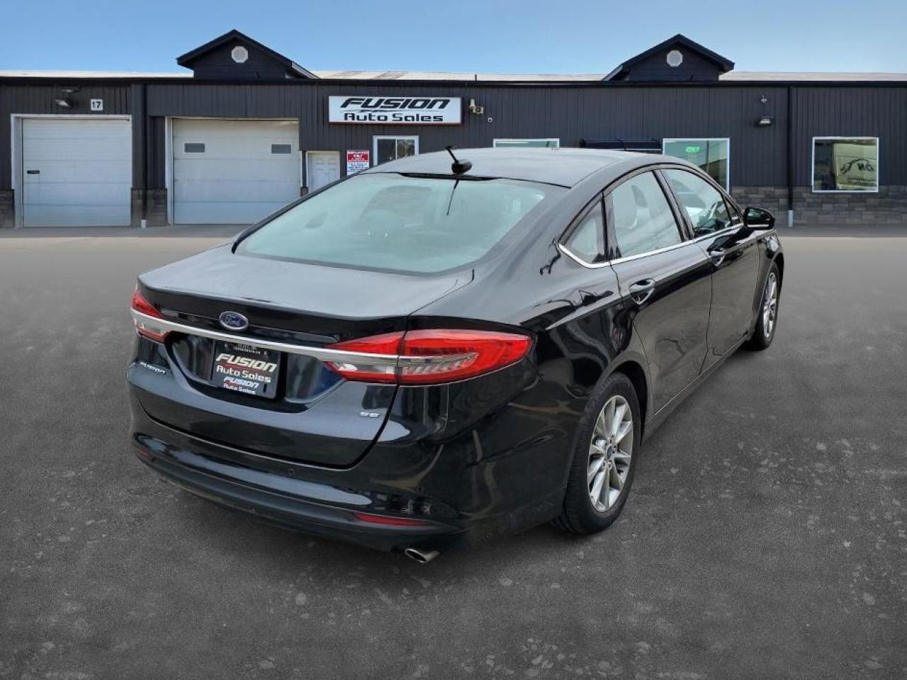 2017 Ford Fusion SE-NAVIGATION-"NO TAX SALE-MAX $2000-LTD TIME ONLY - Photo #5