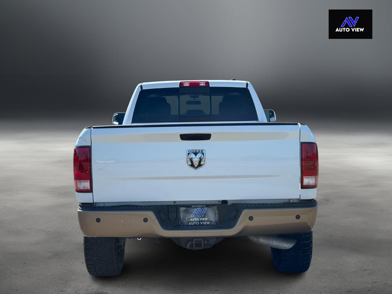 2012 RAM 3500 SLT **PRE-DEF MODEL** - Photo #6