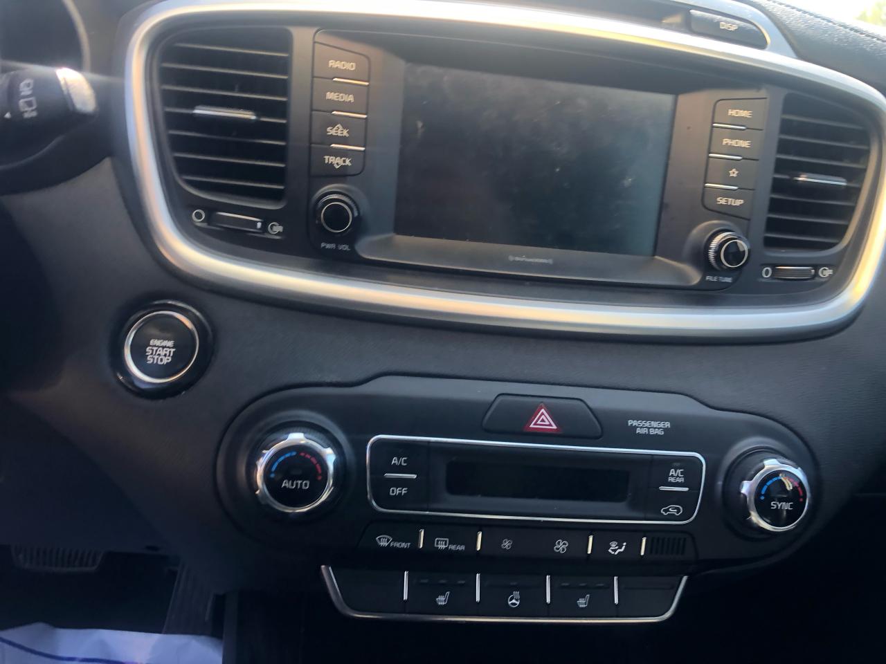 2019 Kia Sorento EX Premium - Photo #9