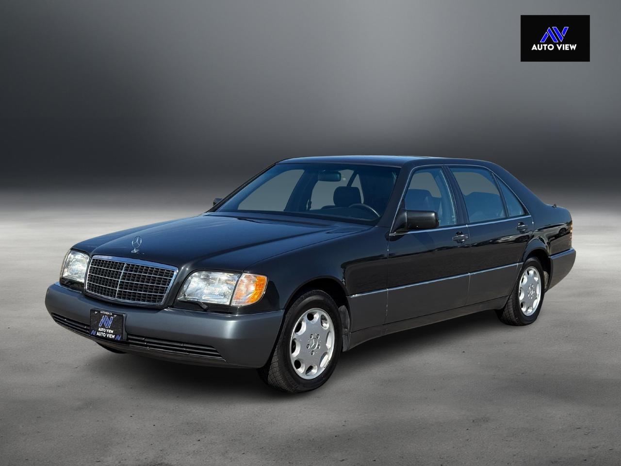1993 Mercedes-Benz S-Class 500SEL **SUPER LOW KM'S** - Photo #9