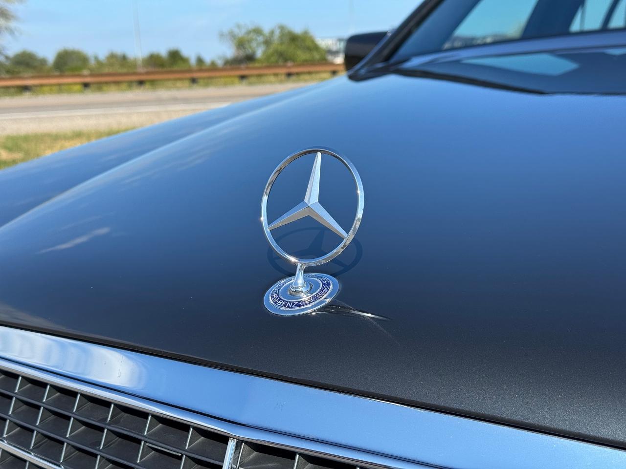 1993 Mercedes-Benz S-Class 500SEL **SUPER LOW KM'S** - Photo #13