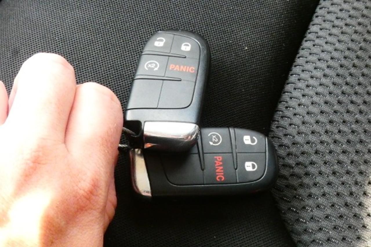 2023 Jeep Renegade North 4x4 w/Htd cloth, BUC - Photo #19
