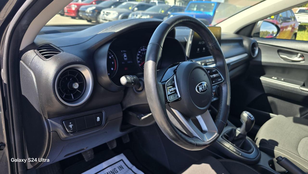 2019 Kia Forte LX - Photo #10