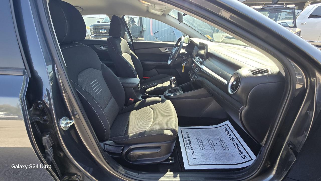 2019 Kia Forte LX - Photo #12