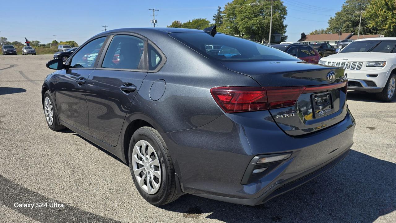 2019 Kia Forte LX Photo2
