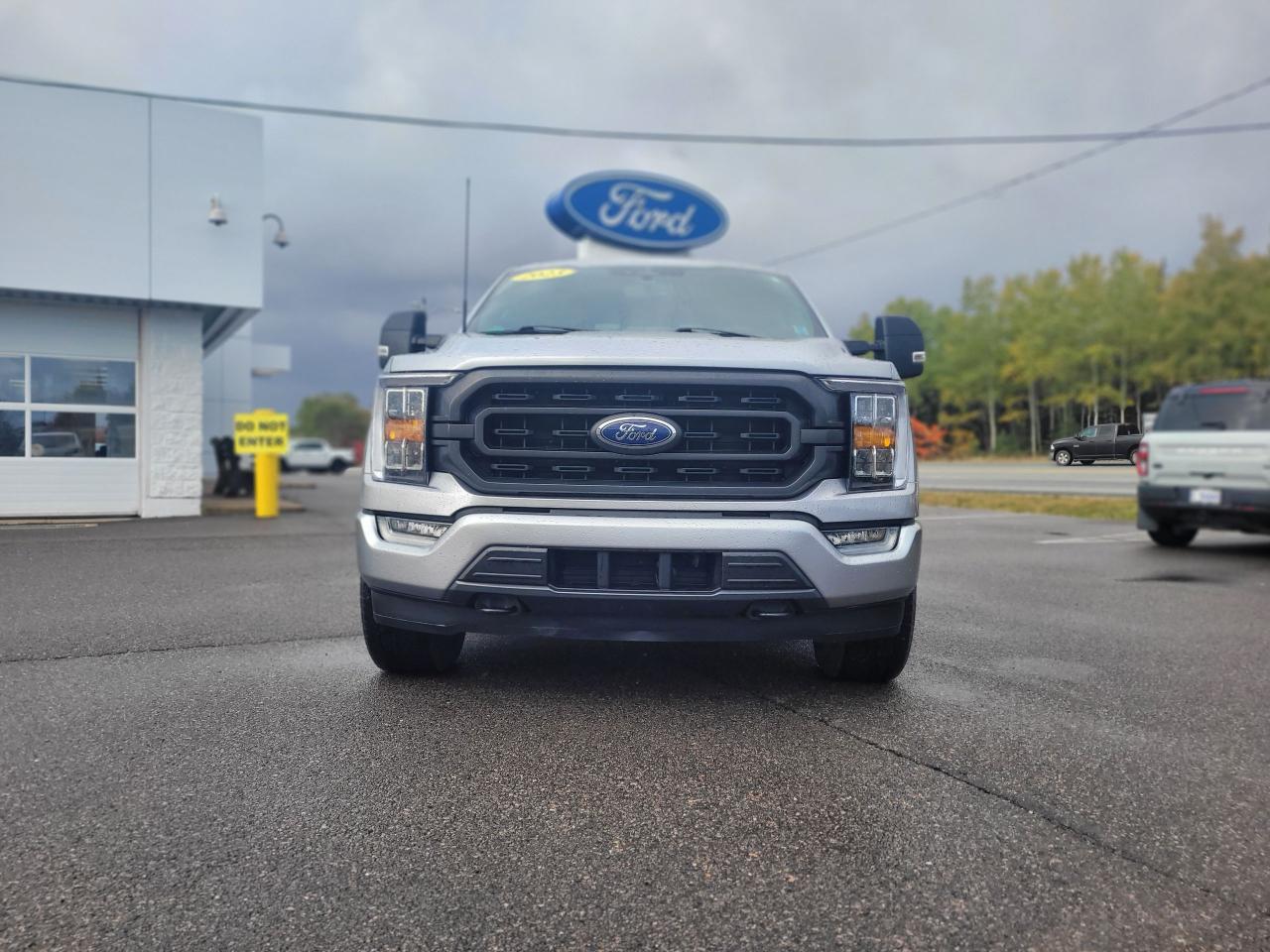 2023 Ford F-150 XLT 4X4 SUPERCREW W/ LESS THAN $215 WEEKLY ALL IN Photo1