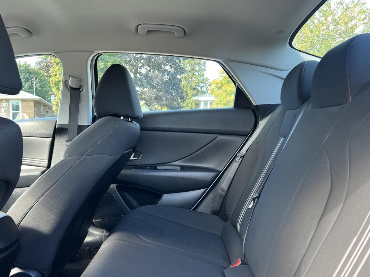 2021 Hyundai Elantra Preferred IVT Photo