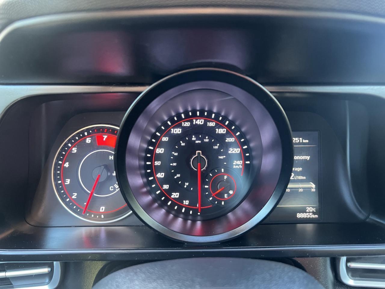 2021 Hyundai Elantra Preferred IVT Photo