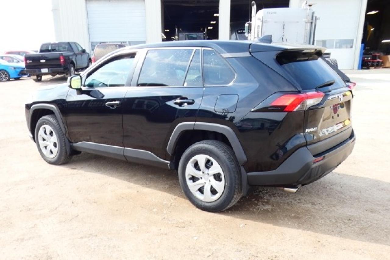 2024 Toyota RAV4 LE AWD w/Htd cloth, BUC - Photo #8