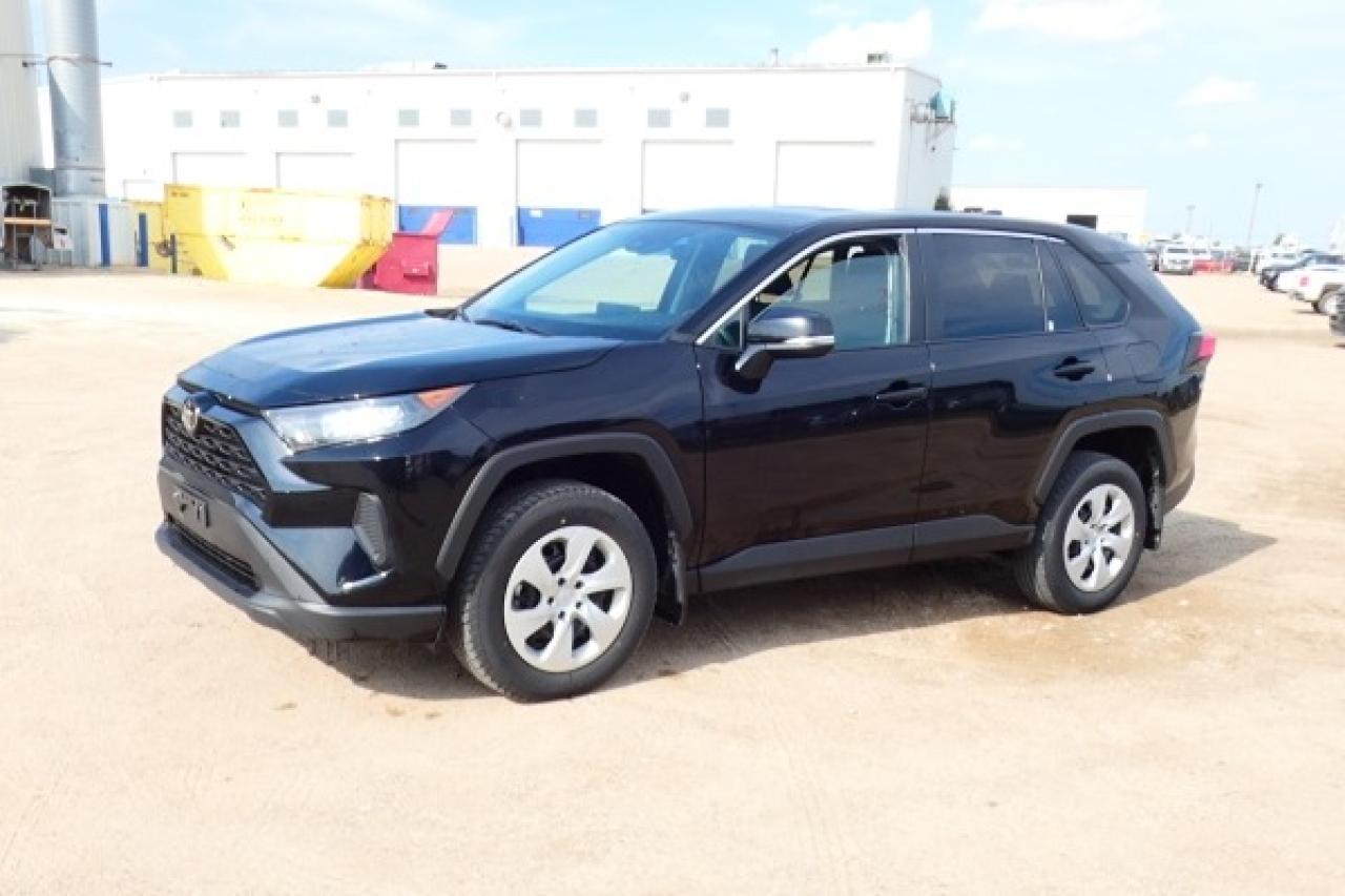 2024 Toyota RAV4 LE AWD w/Htd cloth, BUC - Photo #2