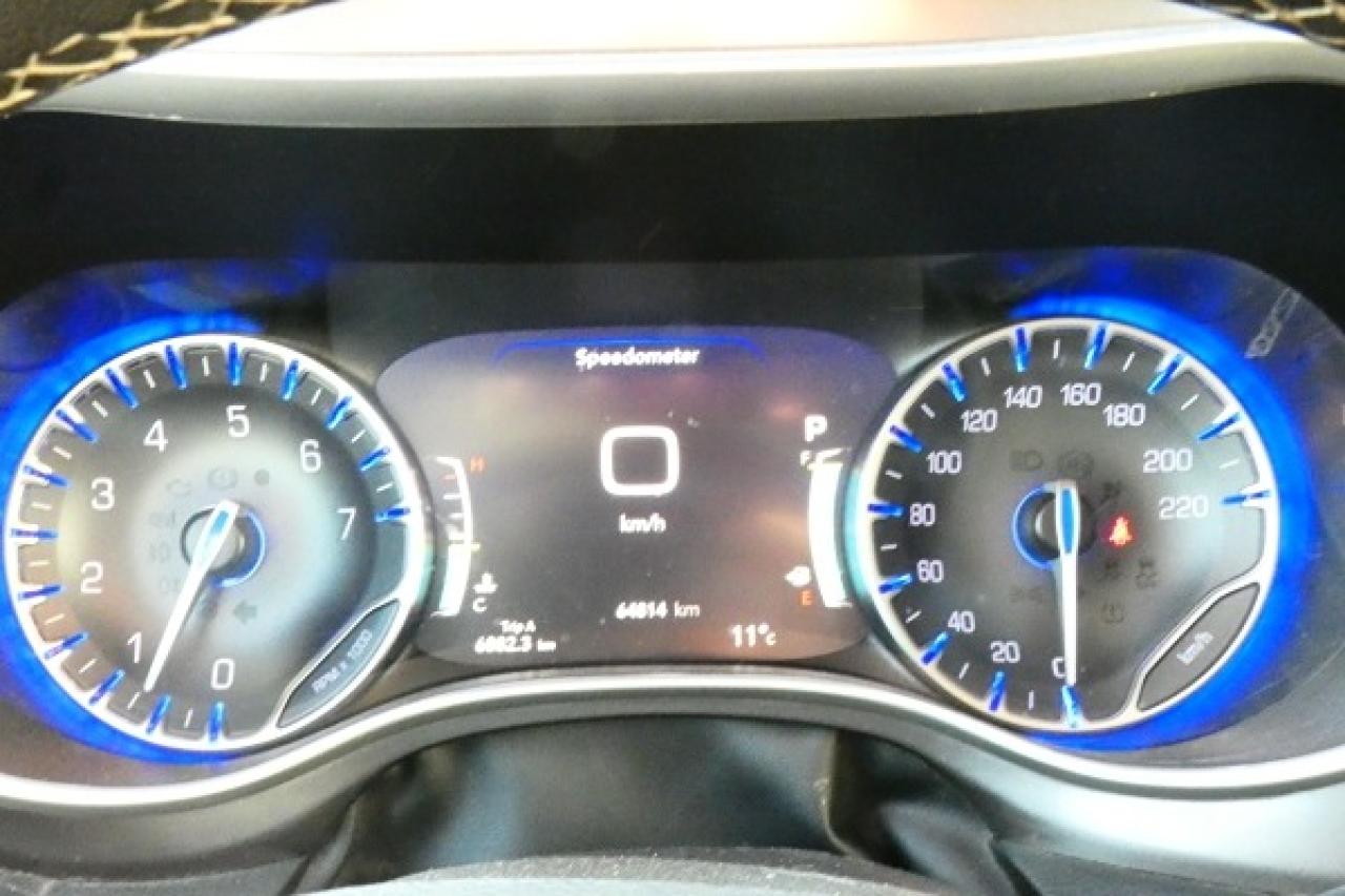 2024 Chrysler Pacifica Touring-L FWD w/Htd Leather, BUC - Photo #13
