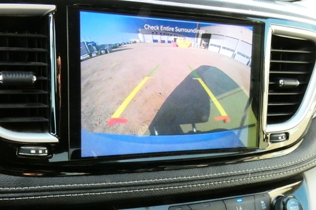 2024 Chrysler Pacifica Touring-L FWD w/Htd Leather, BUC - Photo #14