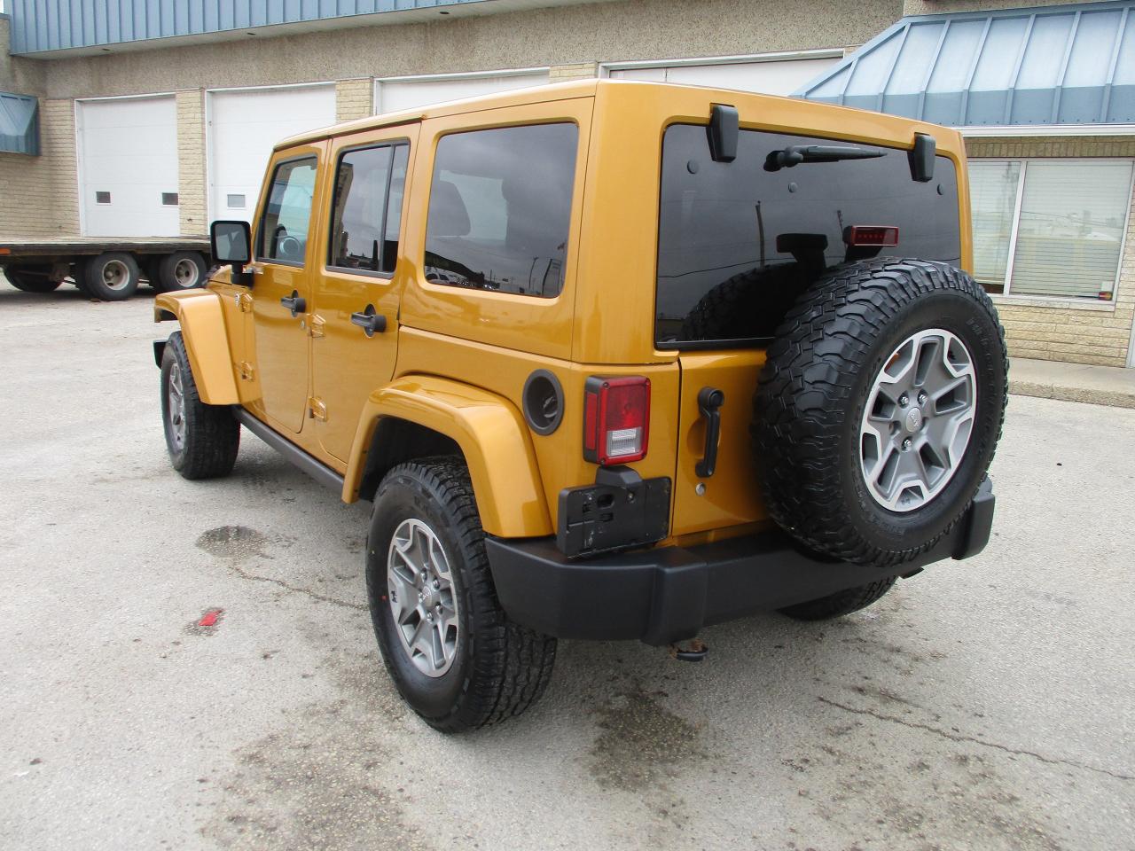 2014 Jeep Wrangler 4WD 4dr Rubicon - Photo #5