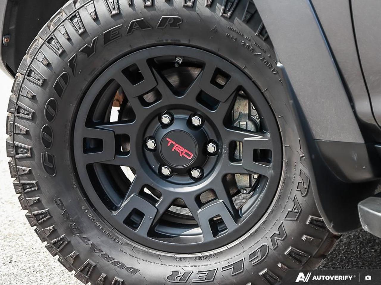 2017 Toyota 4Runner SR5,TRD OFFROAD,4X4,R/V CAM,NAVI,LEATHER ,SUNROOF - Photo #6