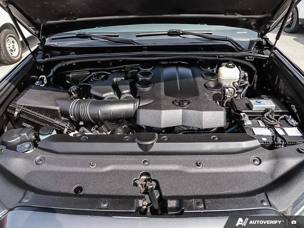 2017 Toyota 4Runner SR5,TRD OFFROAD,4X4,R/V CAM,NAVI,LEATHER ,SUNROOF - Photo #8