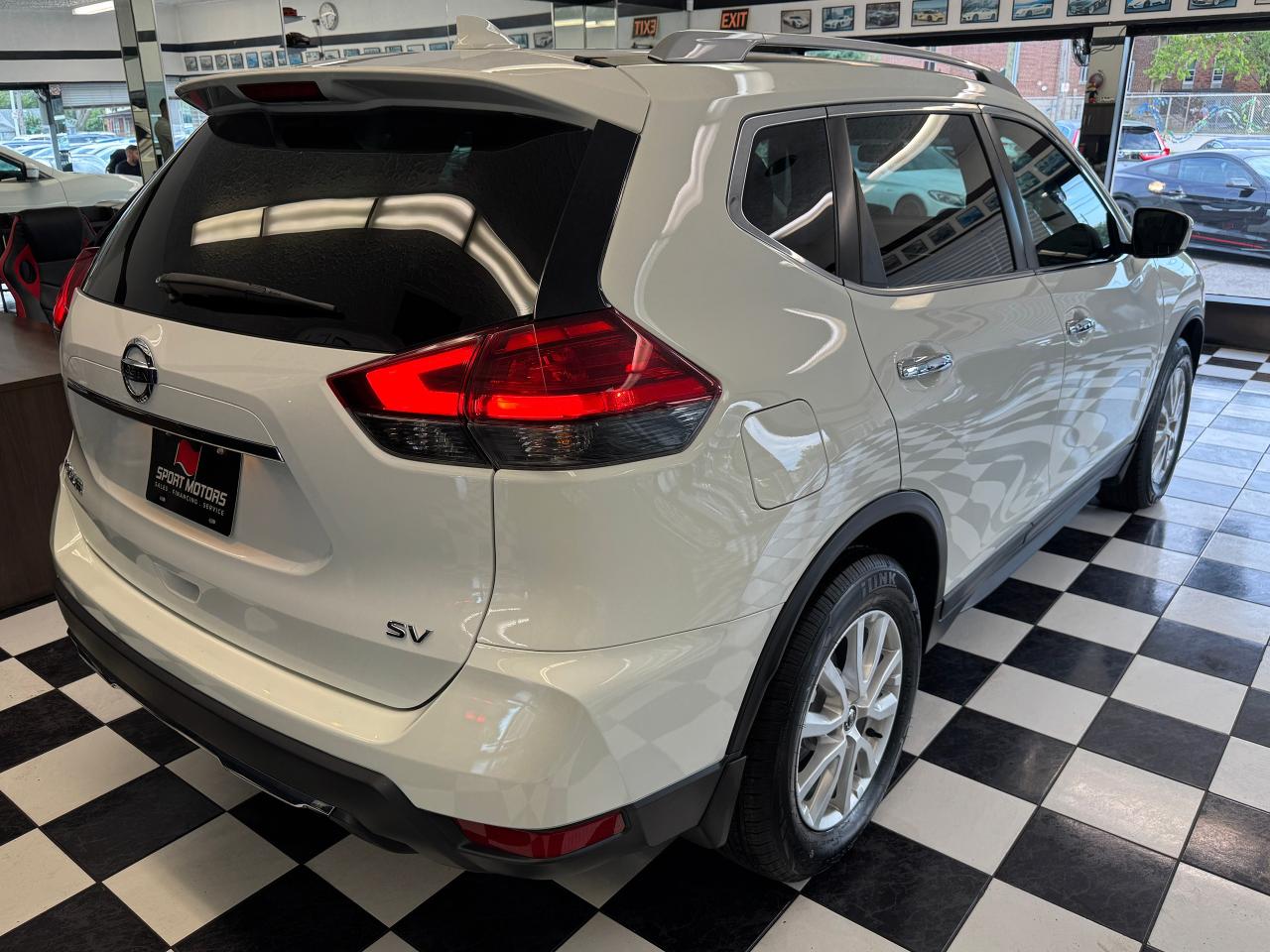 2017 Nissan Rogue SV+New Tires+Brakes+BSM+CLEAN CARFAX - Photo #7