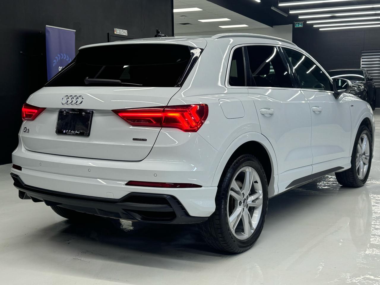 2019 Audi Q3 S-LINE|PROGRESSIV|PANO|BACKUP|BSM|LKA|CARPLAY| - Photo #4