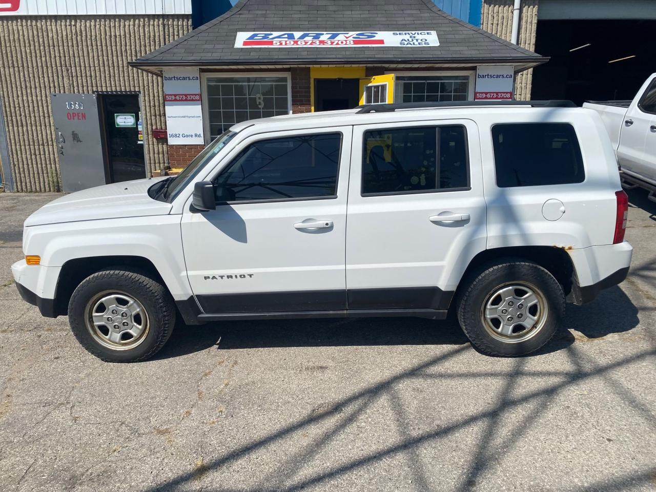 2014 Jeep Patriot 4WD 4dr North - Photo #2