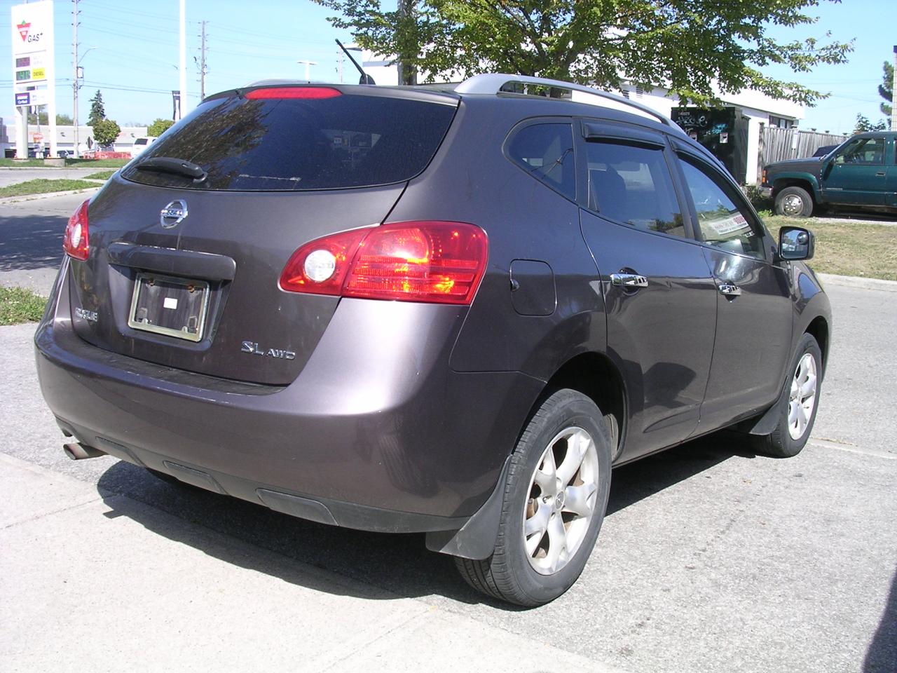 2010 Nissan Rogue AWD 4dr SL - Photo #3