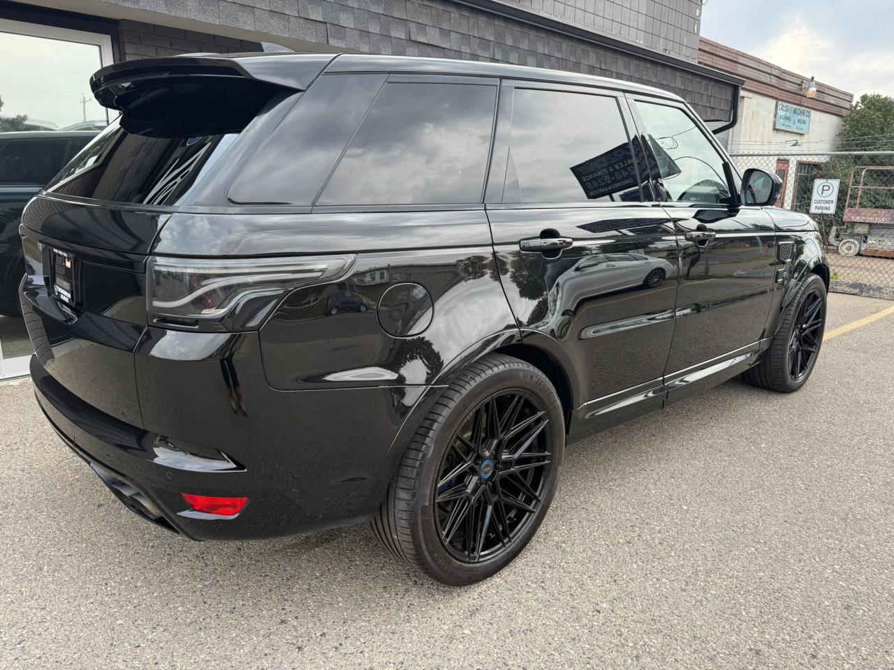 2017 Land Rover Range Rover Sport V8 Supercharged SVR, One Owner, Dealer Serviced - Photo #3