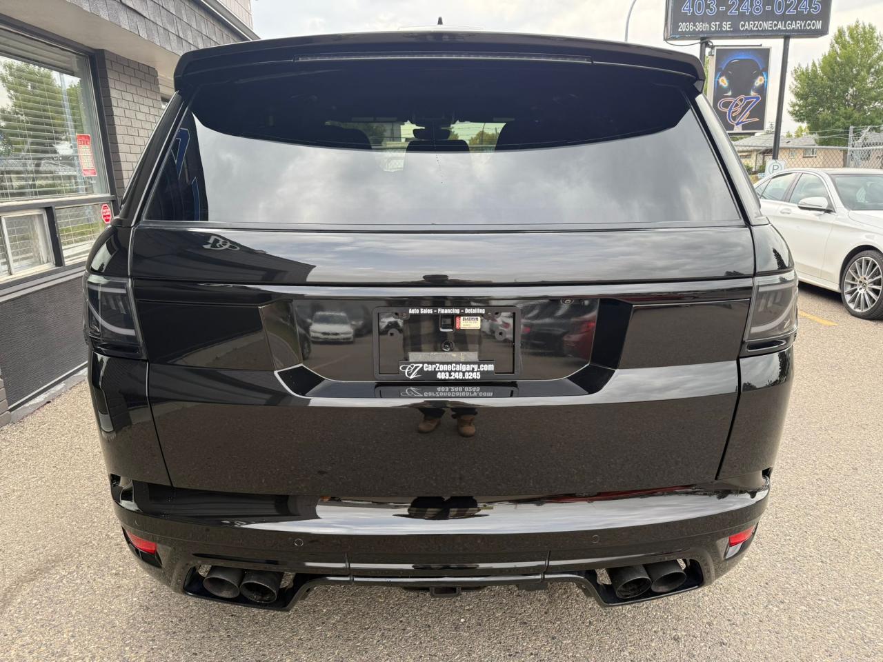 2017 Land Rover Range Rover Sport V8 Supercharged SVR, One Owner, Dealer Serviced - Photo #4