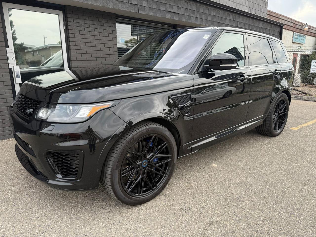 2017 Land Rover Range Rover Sport V8 Supercharged SVR, One Owner, Dealer Serviced - Photo #7