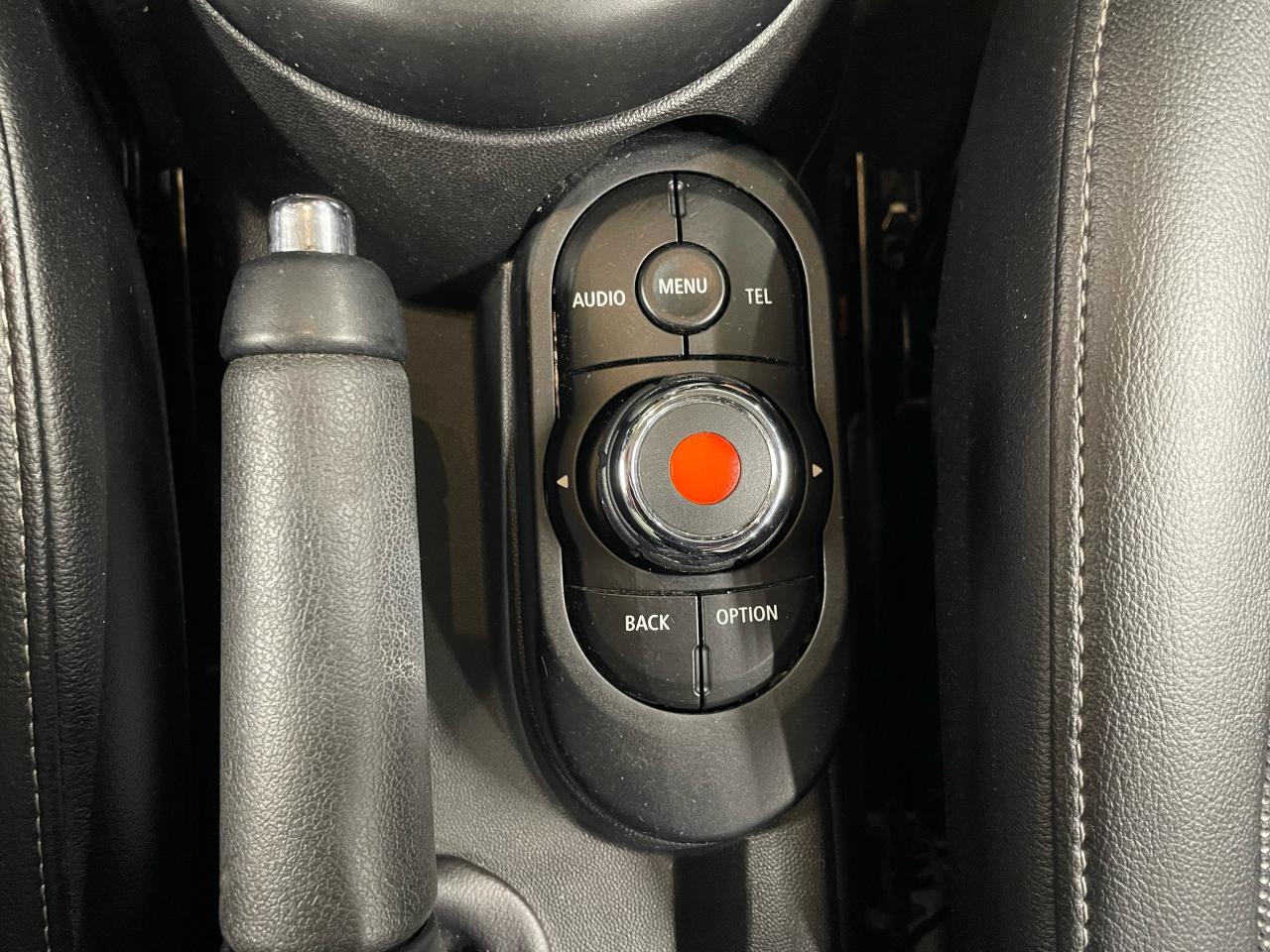 2018 MINI Cooper Cooper FWD Photo39