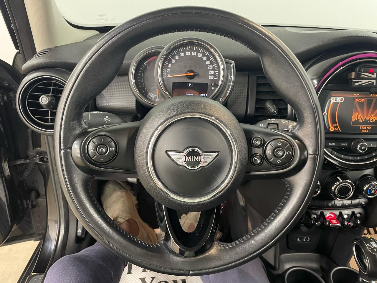 2018 MINI Cooper Cooper FWD Photo14
