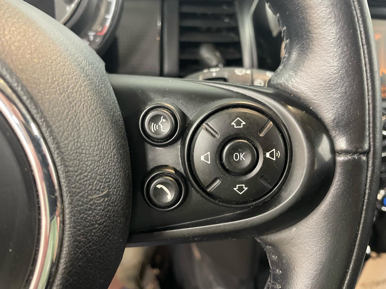 2018 MINI Cooper Cooper FWD | LOW KMS | CLEAN CARFAX | HEATED SEATS Photo