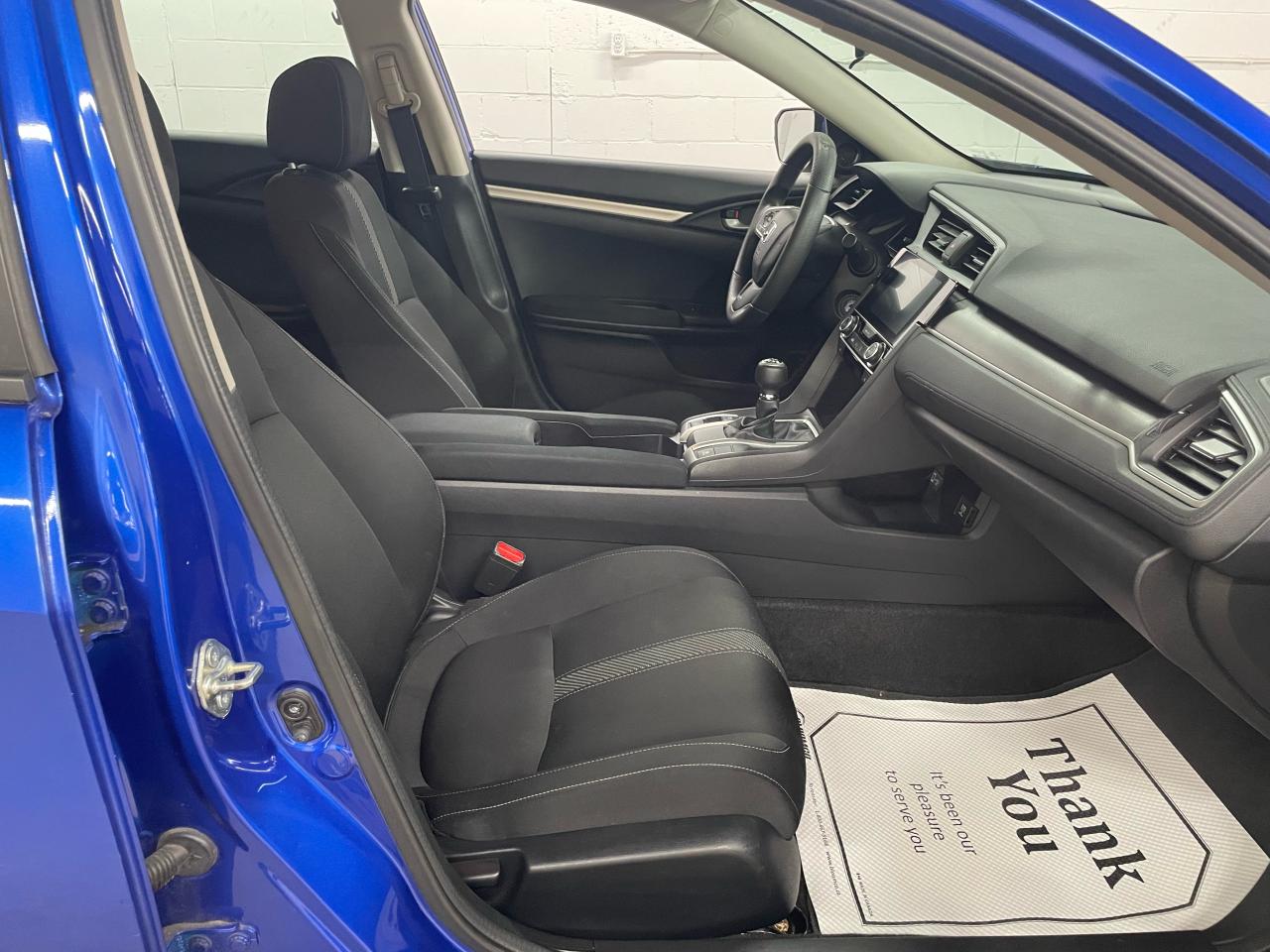 2017 Honda Civic 4dr Man LX Photo27