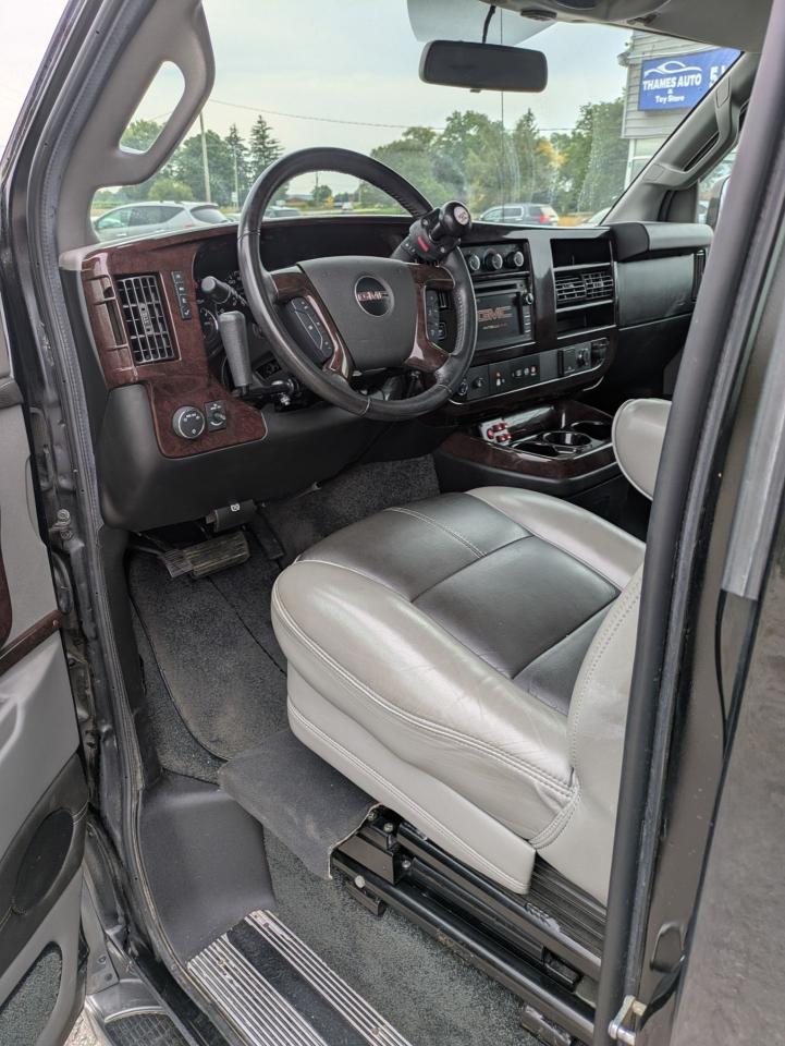 2018 GMC Savana LS - Photo #10