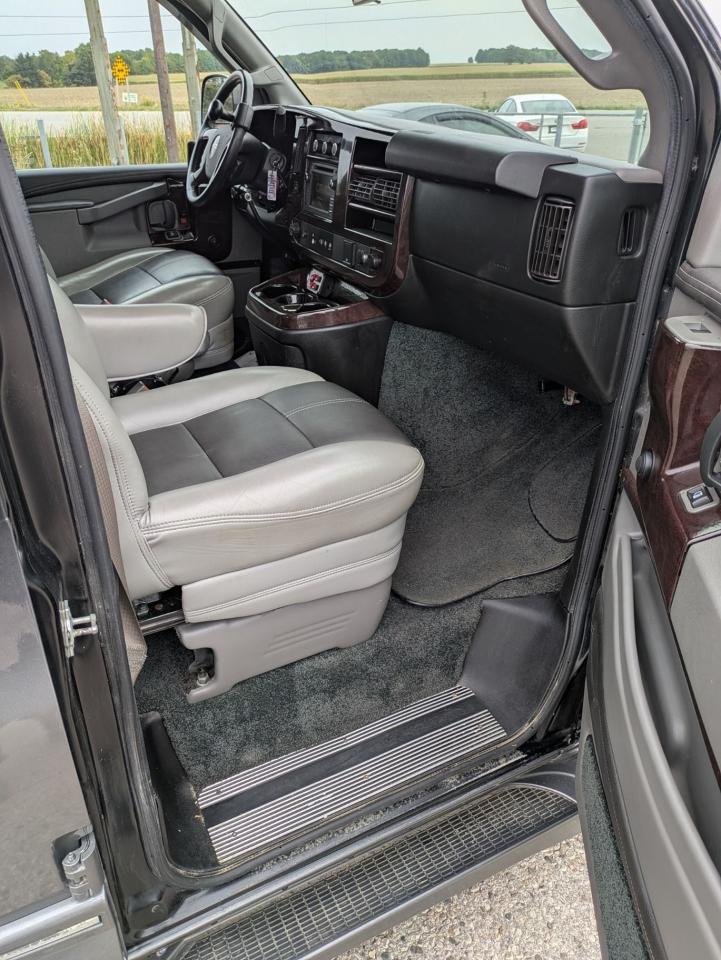 2018 GMC Savana LS - Photo #23