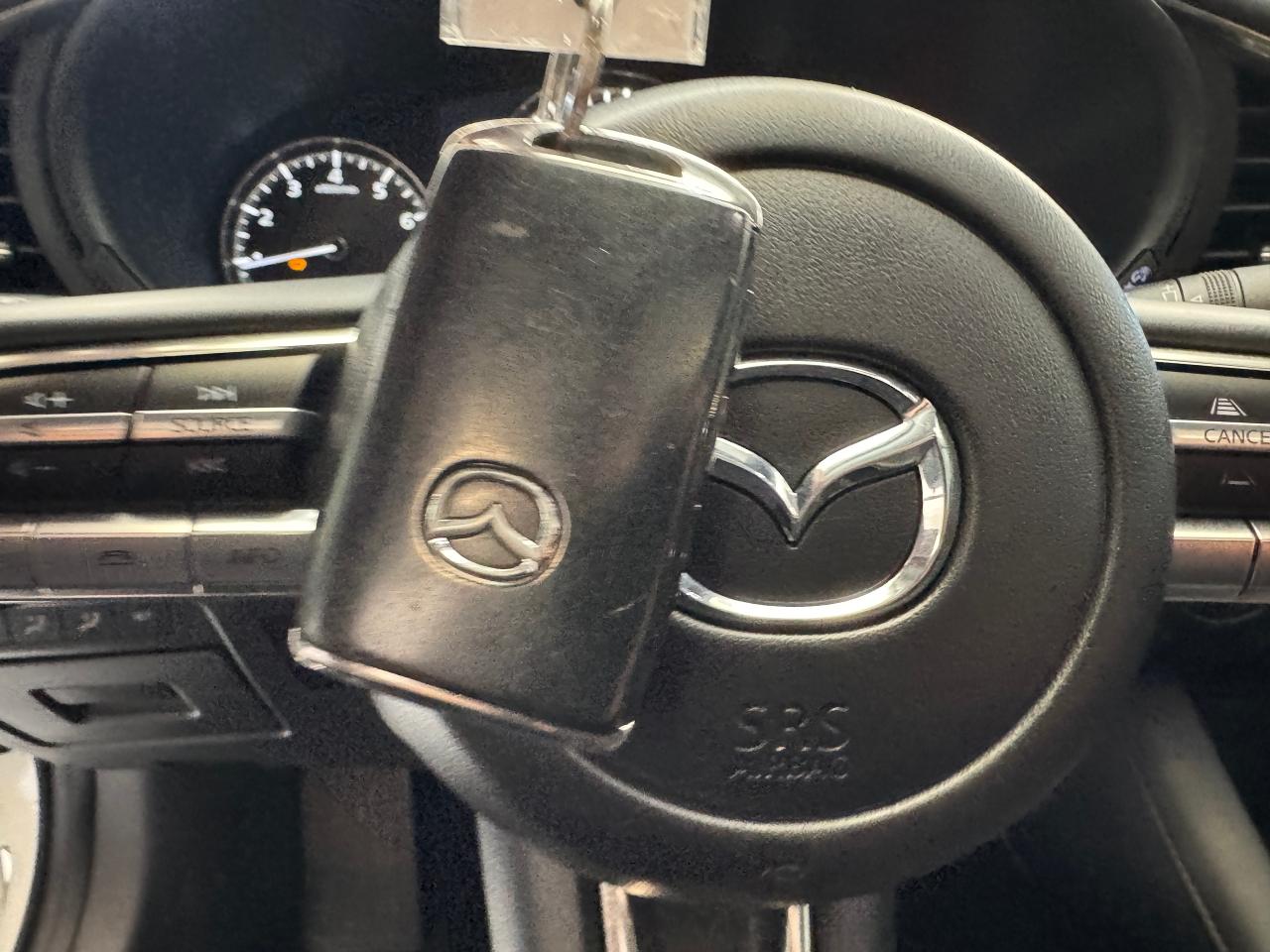 2019 Mazda MAZDA3 GS AWD+Leather+Adaptive Cruise+CLEAN CARFAX - Photo #11