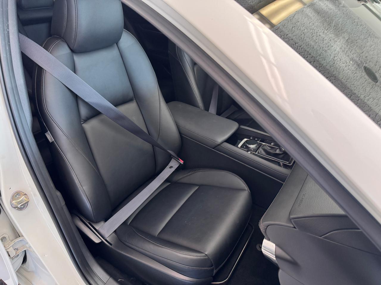2019 Mazda MAZDA3 GS AWD+Leather+Adaptive Cruise+CLEAN CARFAX - Photo #22
