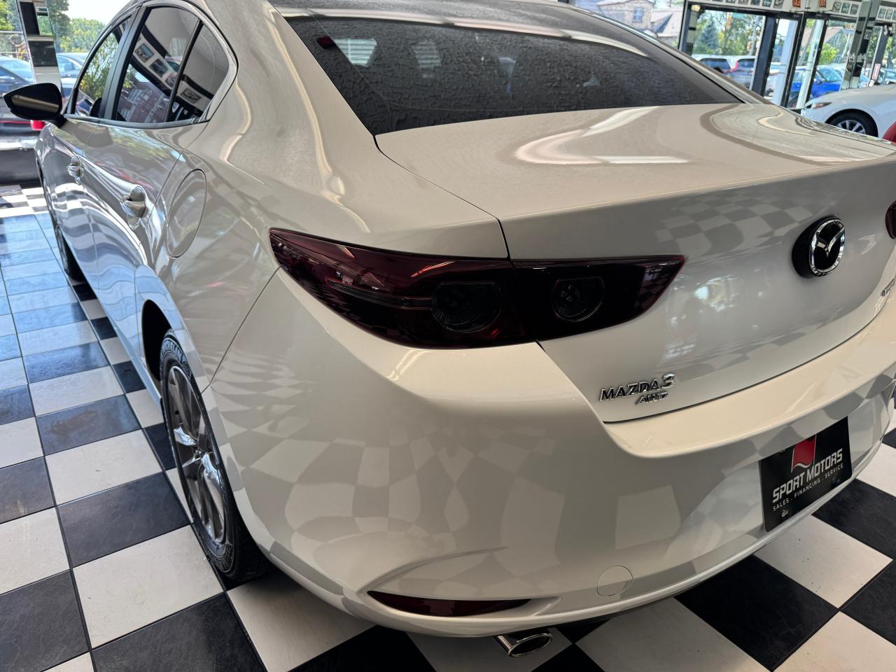2019 Mazda MAZDA3 GS AWD+Leather+Adaptive Cruise+CLEAN CARFAX Photo39