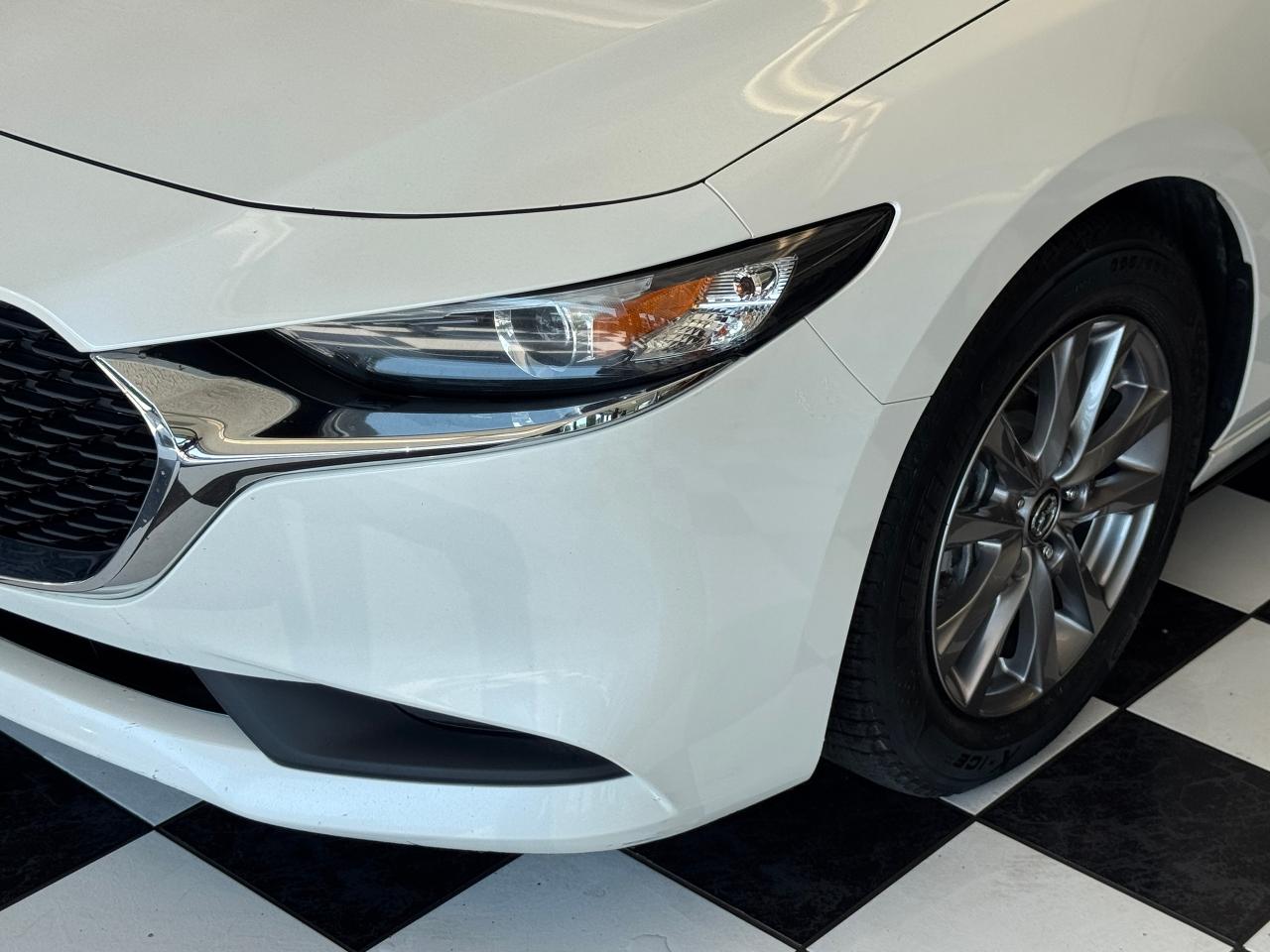 2019 Mazda MAZDA3 GS AWD+Leather+Adaptive Cruise+CLEAN CARFAX Photo96