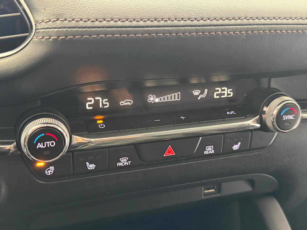 2019 Mazda MAZDA3 GS AWD+Leather+Adaptive Cruise+CLEAN CARFAX Photo34