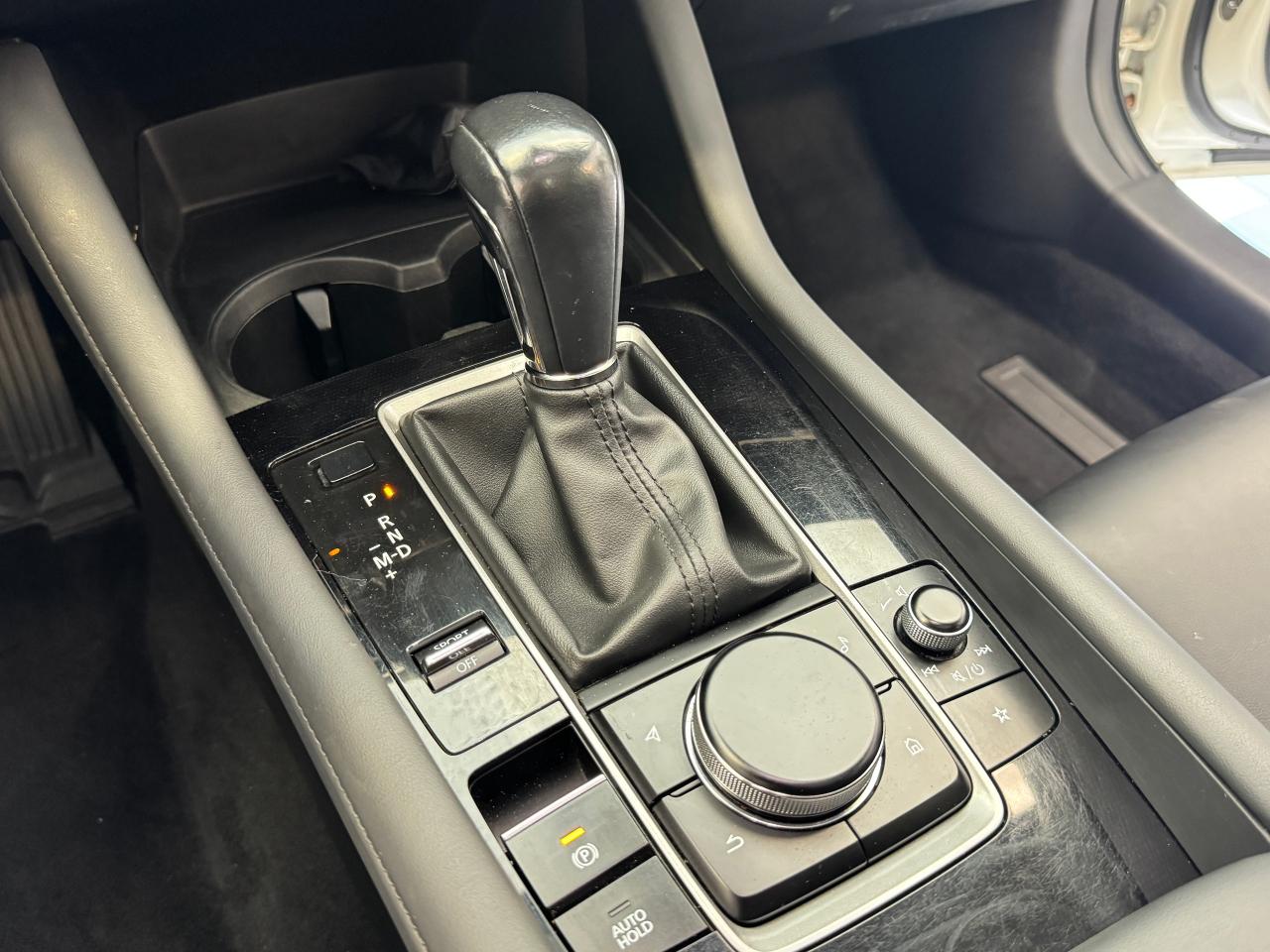 2019 Mazda MAZDA3 GS AWD+Leather+Adaptive Cruise+CLEAN CARFAX Photo35