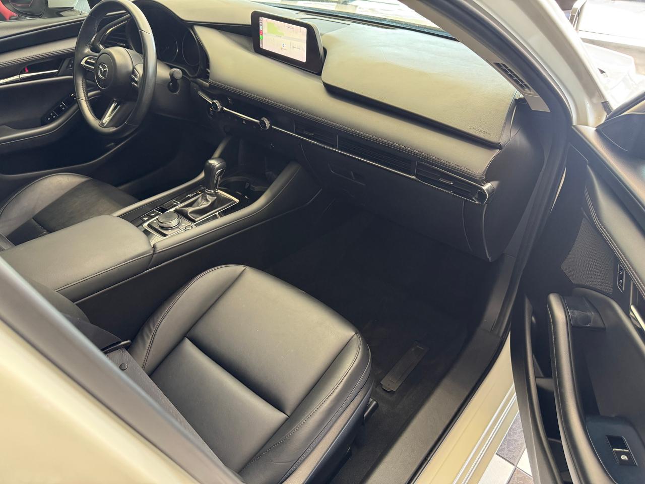 2019 Mazda MAZDA3 GS AWD+Leather+Adaptive Cruise+CLEAN CARFAX - Photo #20