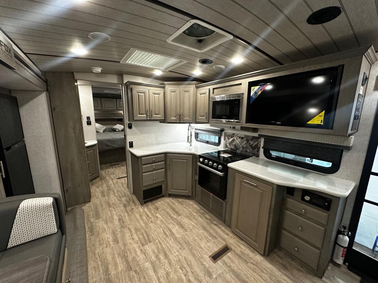 2026 ARCTIC FOX 27SX NXT 