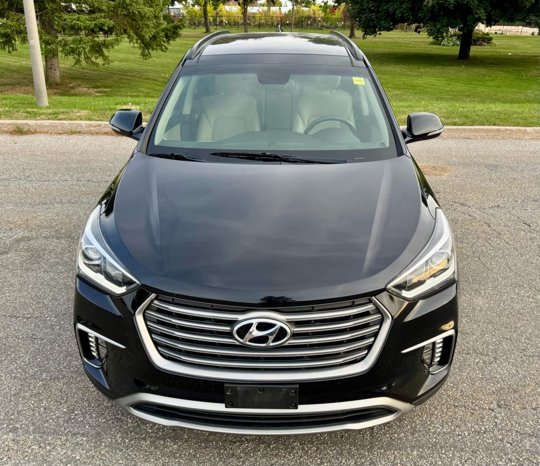 2017 Hyundai Santa Fe XL Luxury Photo3