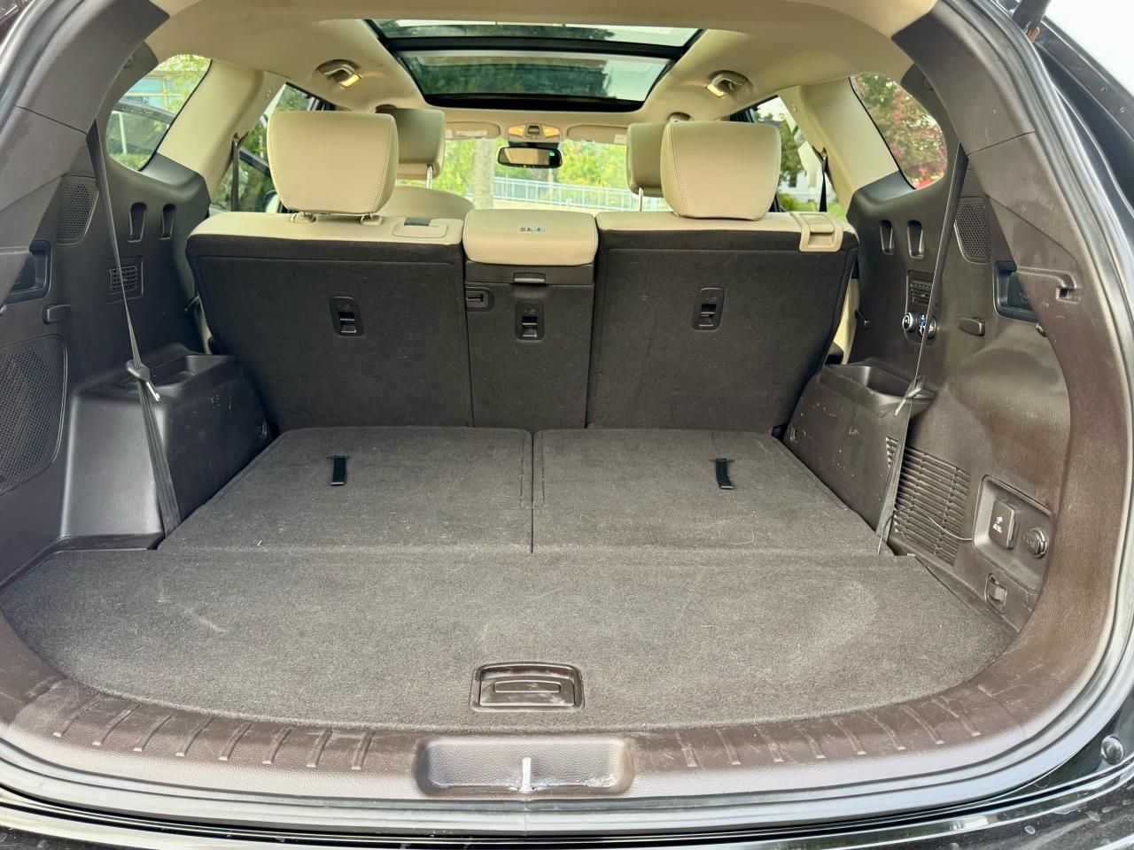 2017 Hyundai Santa Fe XL Navigation/ Leather - Certified - Photo #8