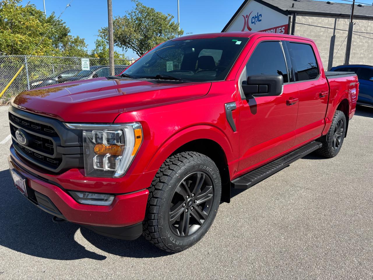 2021 Ford F-150 XLT **301A, NAVI, CARPLAY, NEW TIRES, 4X4 ** Photo2