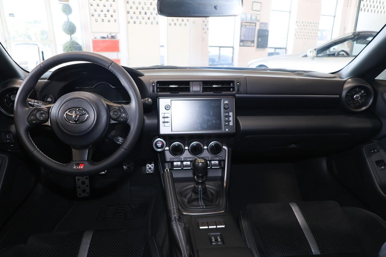 2025 Toyota GR86 Premium - BLINDSPOT|CAMERA|HEATED SEAT|PUSH START - Photo #11