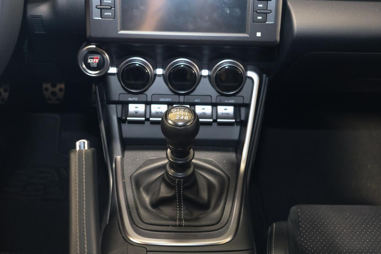 2025 Toyota GR86 Premium - BLINDSPOT|CAMERA|HEATED SEAT|PUSH START - Photo #14